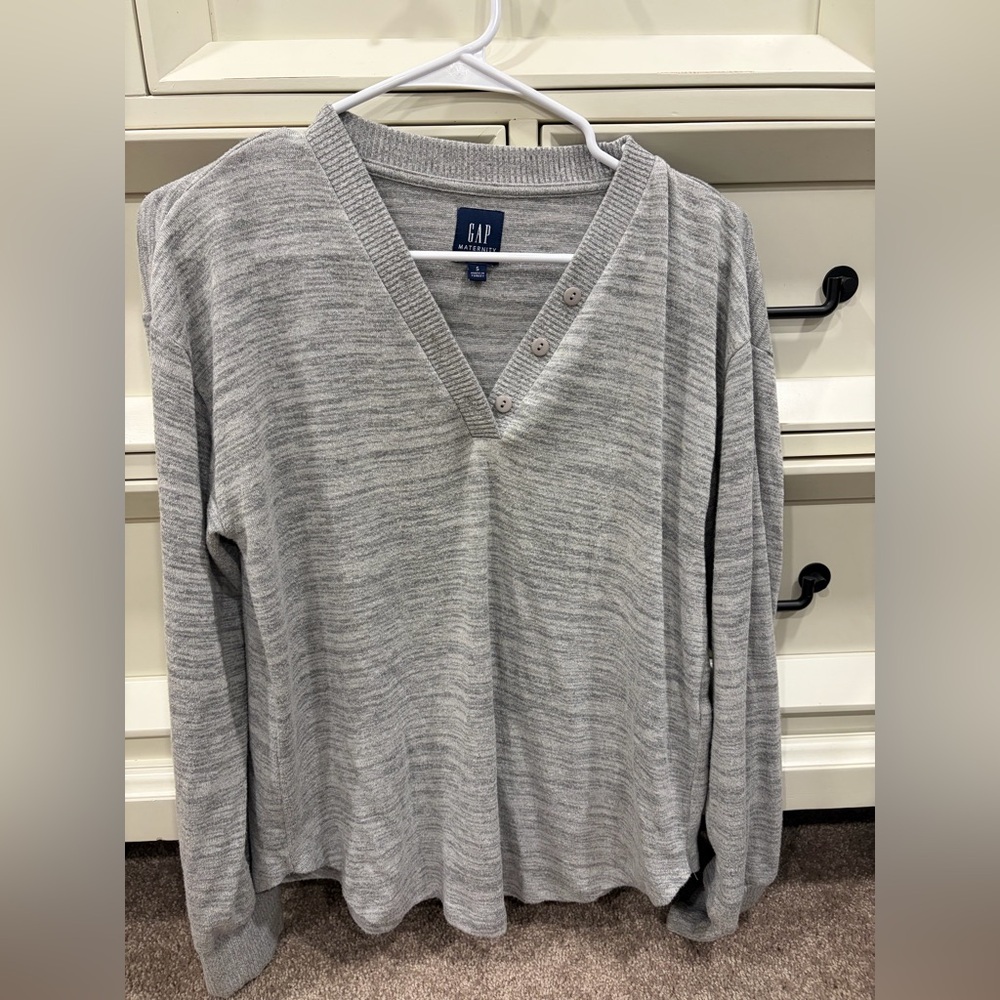 GAP Maternity Gray Sweater - S